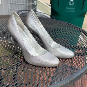 Jessica Simpson Silver Metallic High Heel Pumps